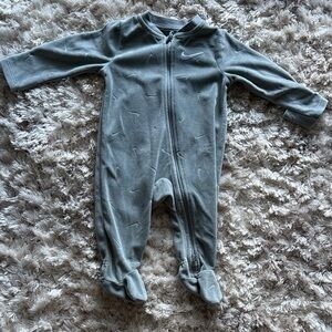 Nike Kids Gray Velour Pajamas